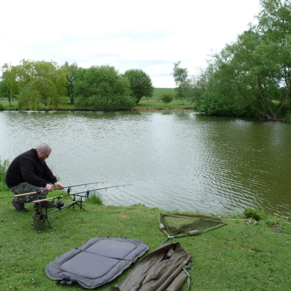 Hopsford Hall Fishery near Coventry