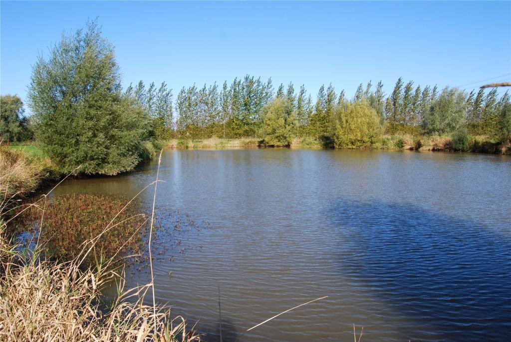 Barbers Bridge land and fishing lakes