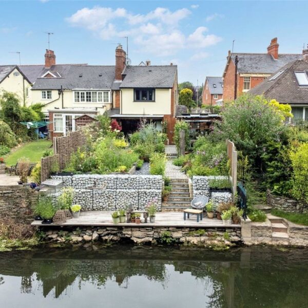 For sale. Anglers Cottage with fishing rights in Ludlow