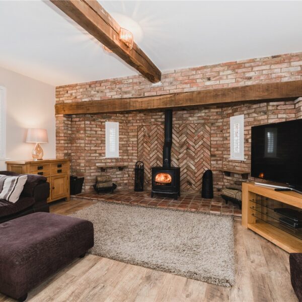 Butterswood Lodge, holiday lets, fishery and stables for sale in North Lincolnshire