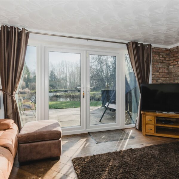 Butterswood Lodge, holiday lets, fishery and stables for sale in North Lincolnshire