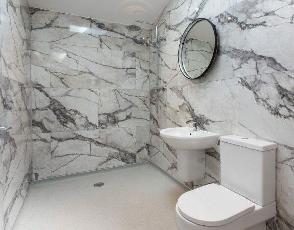 A toilet/wet room at Noah's Retreat in Lincolnshire