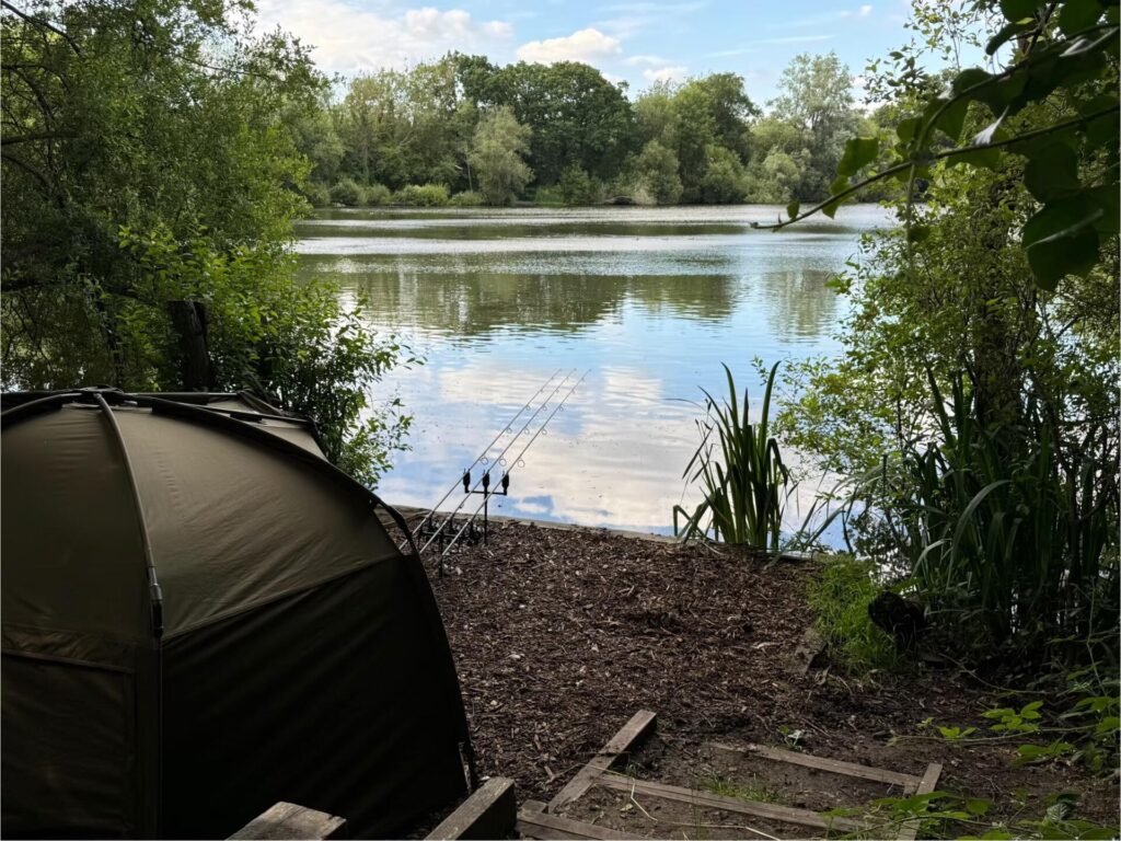 Swan Valley Lakes, Yateley